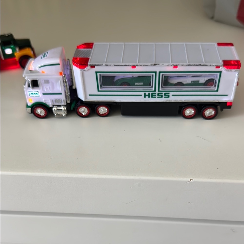 Hess Mini Toy Truck and Vehicles Set - White and Green - Picture 5 of 6